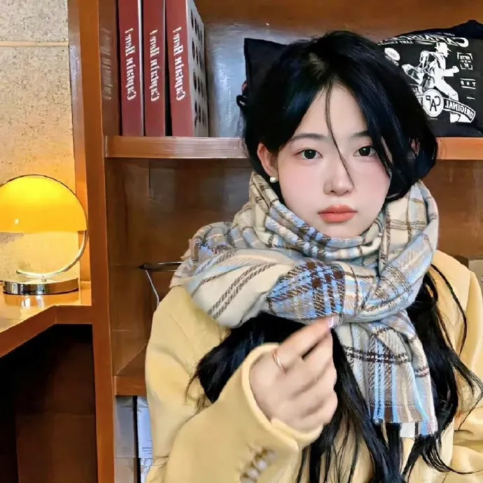 【爆笑职场】《金科长》导演力作《热血司祭》：暴躁神父拳打黑帮脚踢贪官，极致解压爽剧